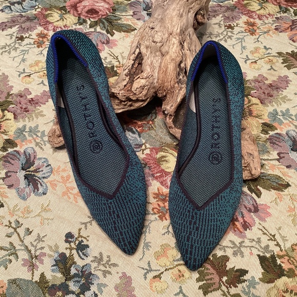 Retired Rothys Teal Python Point Flats Size 6.5 EUC - Picture 1 of 7